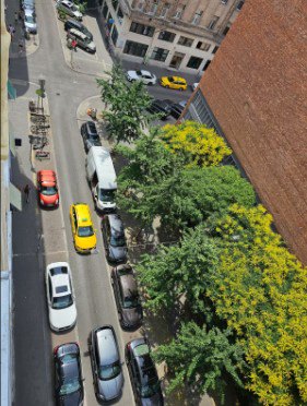 3-bedroom apartment in the city center next to the synagogue